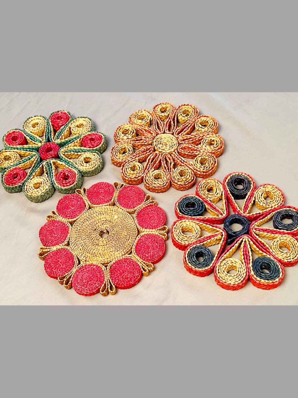 Set of 4 Vintage 1970s Woven Raffia Straw Trivets Boho Floral Hot Pads Wall Art